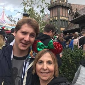 Meet your Posher, Lada